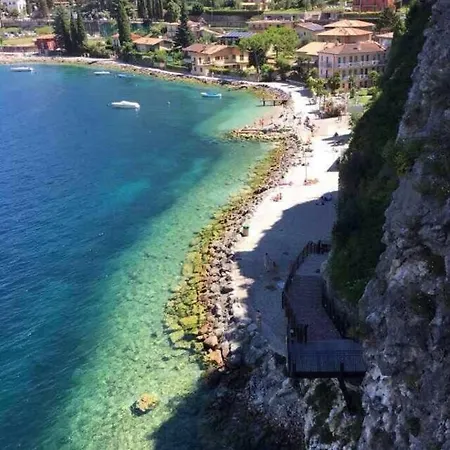 Manuela-vista Villa