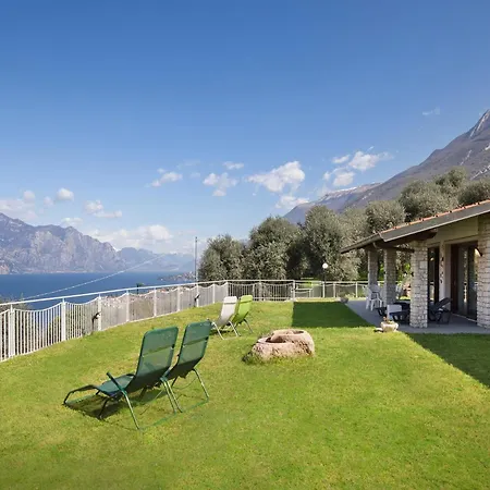 Manuela-vista Brenzone sul Garda