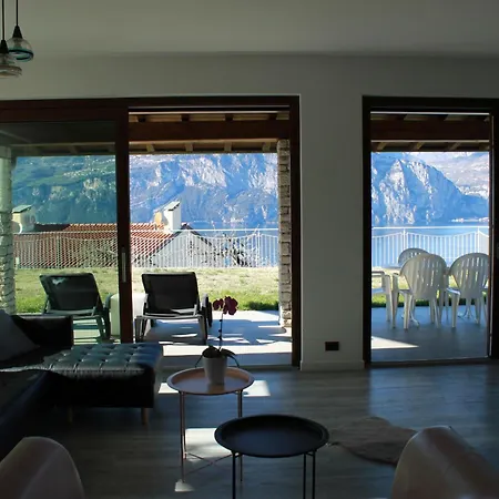 Manuela-lake View Villa *