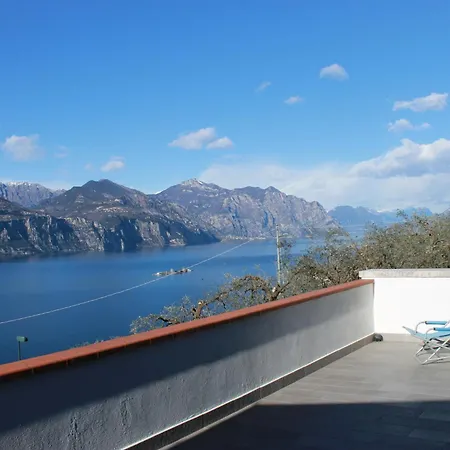 Manuela-vista * Brenzone sul Garda