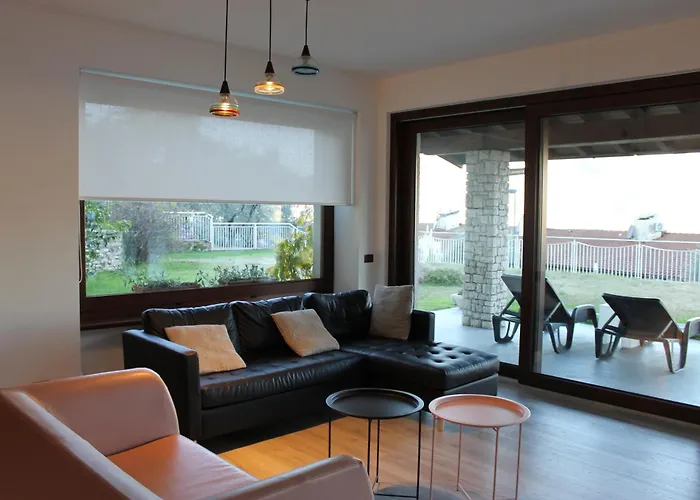 Villa Manuela-lake View *